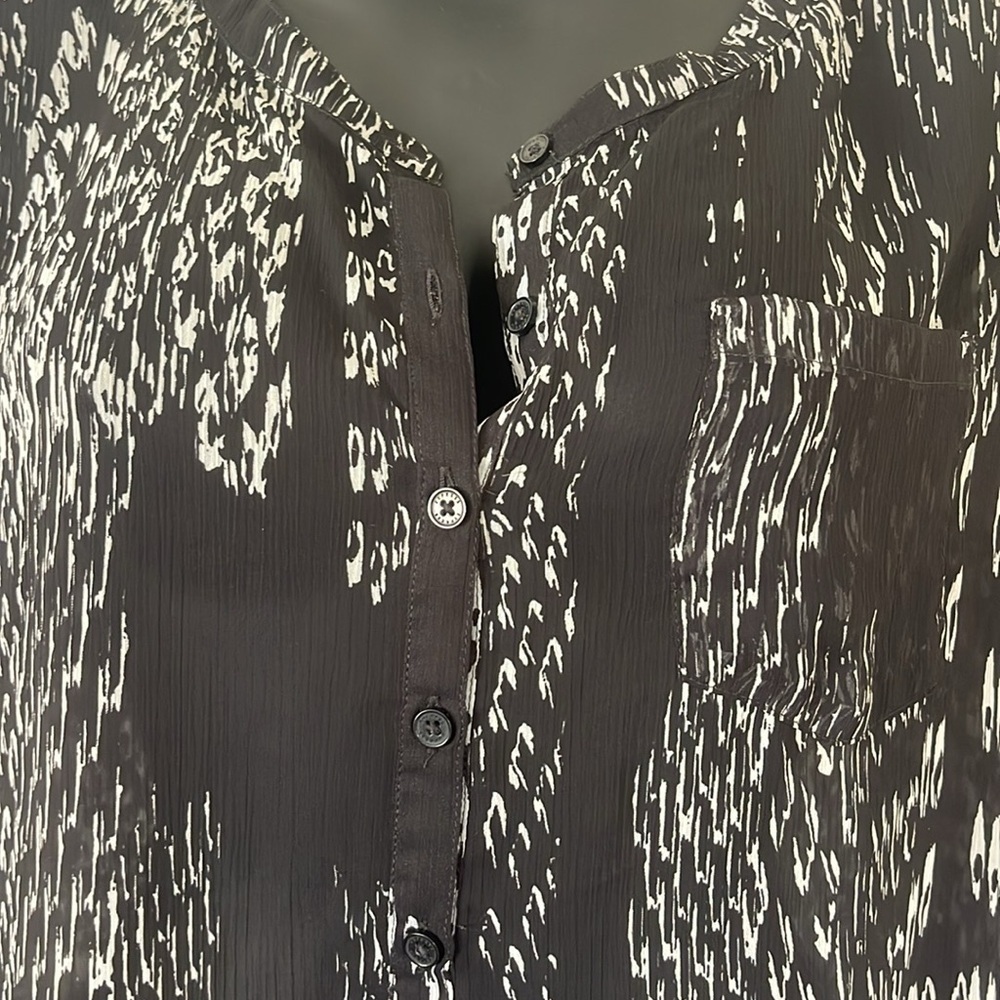 Express Blouse - Picture 3 of 4